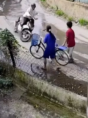 Đoạn đường có khúc cua bất ổn