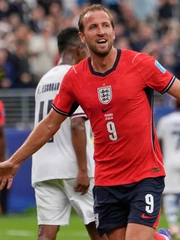 Harry Kane phá kỷ lục ghi bàn của tuyển Anh tại World Cup
