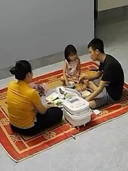 Bố trẻ đứng hình khi con gái hỏi một câu 'chí mạng'