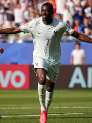 Vào bán kết World Cup, tuyển Pháp mới chỉ... hoàn vốn