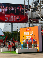 Sự kiện '2 trong 1': vừa xem World Cup, vừa đu dàn 'anh trai'