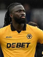 Bị cấm tập, tiền đạo Wolves quyết cố thủ trong sân