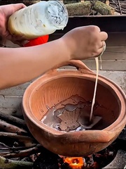 Cách dùng nồi đất được lâu bền theo truyền thống xưa