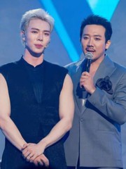Trấn Thành 'cà khịa' Erik vì... lớp kem nền