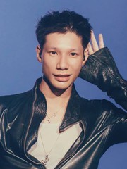 Phong cách kỳ lạ của rapper MCK trước khi bị Sở Văn hóa mời làm việc