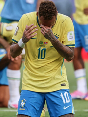 Neymar nghẹn ngào: 'Tôi đã cố gắng, giờ thì kết thúc'