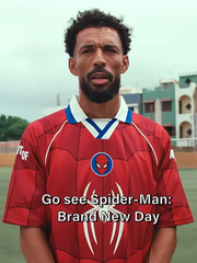 Người hùng World Cup Vozinha bay vào... ‘vũ trụ Người Nhện’