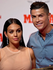 Có gì trong thỏa thuận tiền hôn nhân của Ronaldo và Georgina?