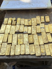Tìm thấy kho vàng 10 triệu USD khi lắp ống cống