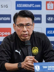 Báo New Straits Times lo lắng:  ‘Các CĐV Malaysia đâu rồi?’
