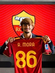 Rodrigo Mora vừa đến đã giúp Roma lập kỷ lục đặc biệt