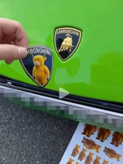 Thanh niên Trung Quốc lấy meme Ngưu Lai thay logo Lamborghini