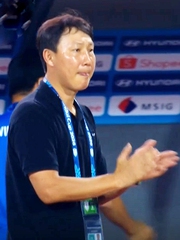 Thầy Kim thay người, Thái Lan ‘tắt điện’
