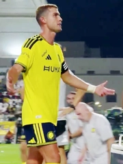 Rút Ronaldo ra sớm, Al Nassr ghi liền 3 bàn để lội ngược dòng khó tin