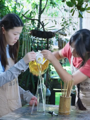 Không sợ việc khó chỉ sợ đồng đội ăn hại
