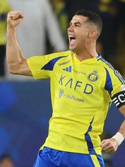 Ronaldo share link kiếm bộn tiền từ mạng xã hội