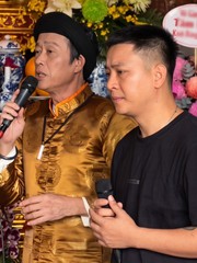 Hoài Linh gặp lại Hoài Lâm: 'Ba luôn mong con có cuộc sống hạnh phúc'