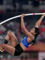 VĐV điền kinh đi Asiad nhưng gặp khó bởi… cây sào