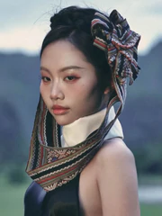 Phương Mỹ Chi gỡ bỏ hình ảnh gây tranh luận