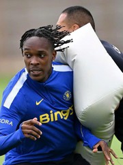 Chelsea tập như đánh trận trước ngày đại chiến với Arsenal