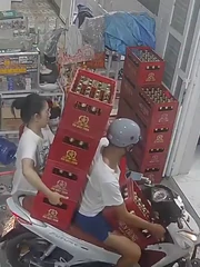 Sức mạnh của vợ khiến chồng ngỡ ngàng