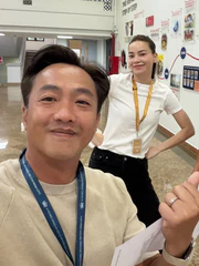 Cường Đôla đi họp phụ huynh cho Subeo cùng Hồ Ngọc Hà và Kim Lý