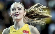 Vì sao nữ VĐV bóng chuyền thường có vẻ ngoài gợi cảm?