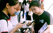 Làn sóng cắt giảm nhân sự: Khó tìm việc, thêm nỗi lo sa thải