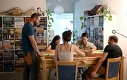 Xu hướng 'ở ghép' cho nhẹ tiền nhà lan rộng ở châu Âu