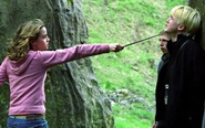 Tiểu thuyết lãng mạn giả tưởng lấy cảm hứng từ Harry Potter phát hành 750.000 bản