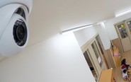 11h mở camera xem con ăn ngủ, chiều lại xem con học thế nào, mệt mỏi với cái camera lớp học