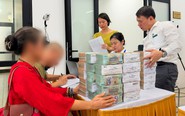Có hộ dân nhận 15 tỉ đồng bồi thường mở rộng quốc lộ 1, tiền xếp thành từng chồng cao