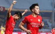 Đình Bắc ghi bàn nhưng Nguyễn Filip sai lầm khiến CLB Công An Hà Nội hòa Thanh Hóa