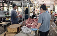 Nông hộ dè dặt tái đàn, các doanh nghiệp lớn vẫn đảm bảo nguồn thịt heo dịp Tết dù giá chạm đáy