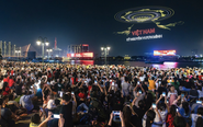 Ảnh chụp màn trình diễn 10.500 drone tại TP.HCM thắng giải A