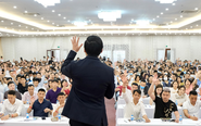 Hé lộ thu nhập của nhân viên công ty chuyên bán khóa học làm giàu