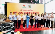 Phân bón Cà Mau trao Mercedes-Benz vinh danh đại lý