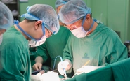Sụt cân nhưng bụng phình to, người phụ nữ phát hiện khối u tái phát dính nhiều nội tạng