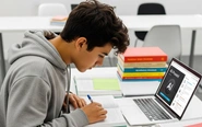 Australia lo ngại tình trạng học sinh sử dụng AI làm bài tập