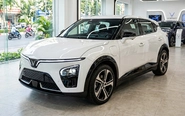 'Lộ diện' xe dễ là VinFast VF 7 đời mới, có thể chia sẻ nhiều điểm chung với VF 8 vừa ra mắt