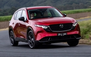 Mazda CX-5 hybrid mới hứa hẹn được định giá 'mềm' hơn đối thủ, nhưng khó áp dụng ở Việt Nam?