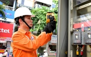 Lợi nhuận lớn, EVN hết lỗ lũy kế: Vì sao công ty mẹ vẫn lỗ?