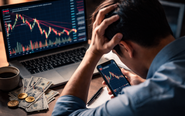 Lỡ mua cổ phiếu dính 'biến cố': Cắt lỗ ngay hay chờ cú hồi?