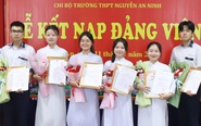 Kết nạp Đảng 6 học sinh cùng trường tại TP.HCM
