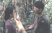 Phim Nhà nước ra 'biển lớn', cạnh tranh phim thương mại