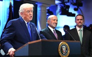 Mức thuế 10% sắp hết hiệu lực, chính quyền ông Trump dự định 'hành động' với hàng chục nước