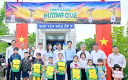 Phân bón Cà Mau khoác ‘áo mới’ cho những con đường quê