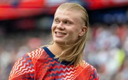 Erling Haaland bênh vực cậu bé bị bắt nạt vì để tóc dài giống thần tượng