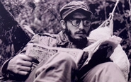 Những hình ảnh quý từ Cuba, Chủ tịch Fidel Castro chặt mía, đọc sách giữa núi rừng