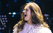 Thanh Lam hát Cây sầu riêng trổ bông trong đêm nhạc Thanh Tùng